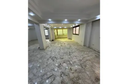 شقة - 3 غرف نوم - 2 حمامات للبيع في شارع عباس العقاد - المنطقة الأولى - مدينة نصر - القاهرة