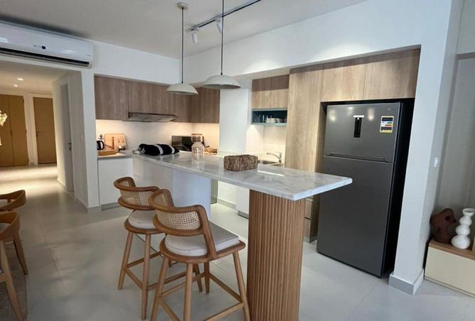 76240112 - Property Image 2