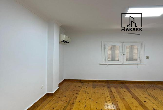 8624978 - Property Image 2