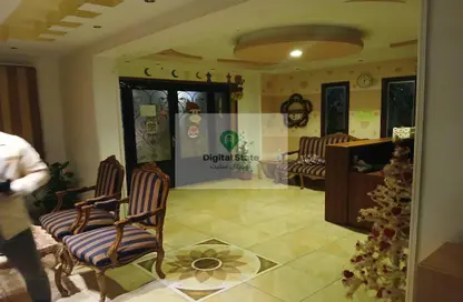 مساحات مكتبية - 8 غرف نوم - 6 حمامات للايجار في شارع احمد فخري - المنطقة السادسة - مدينة نصر - القاهرة