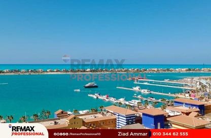 Chalet - 2 Bedrooms - 1 Bathroom for sale in Marina 8 - Marina - Al Alamein - North Coast