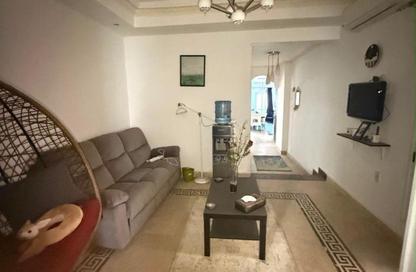 Apartment - 3 Bedrooms - 2 Bathrooms for sale in Al Narges 6 - Al Narges - New Cairo City - Cairo