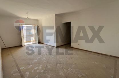 Apartment - 3 Bedrooms - 1 Bathroom for sale in Al Andalus El Gedida - Al Andalus District - New Cairo City - Cairo Apartment - 3 Bedrooms - 1 Bathroom for sale in Al Andalus El Gedida - Al Andalus District - New Cairo City - Cairo