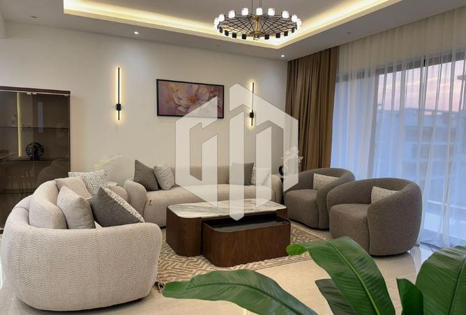 98012115 - Property Main Image