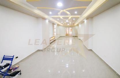 Apartment - 3 - 3 for rent in Mohamed Basha Mohsen St. - Janaklees - Hay Sharq - Alexandria