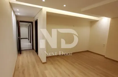 Apartment - 3 Bedrooms - 4 Bathrooms for rent in Tag Sultan - Ring Road - Cairo