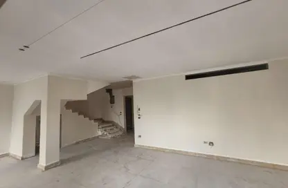 Duplex - 3 Bedrooms - 3 Bathrooms for rent in Hyde Park - New Cairo City - Cairo