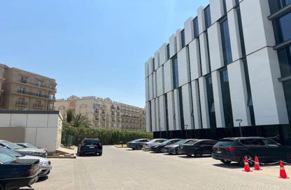 Full Floor - Studio - 4 Bathrooms for rent in Hyde Park Business District Mall - South Teseen St. - The 5th Settlement - New Cairo City - Cairo