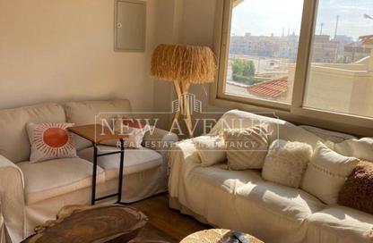 منزل مزدوج - 3 - 4 للبيع في الباتيو 5 ايست - الباتيو - كمبوندات الشروق - مدينة الشروق - القاهرة