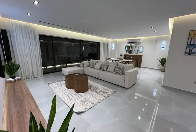 109911103 - Property Image 2