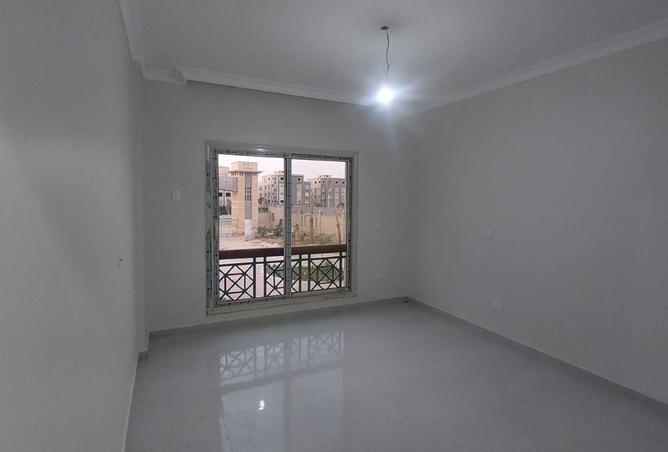 94100360 - Property Image 2