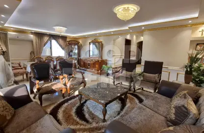 شقة - 3 غرف نوم - 2 حمامات للبيع في شارع سعد عبد الوارث - النزهه الجديدة - النزهة - القاهرة