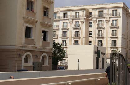 Apartment - 2 Bedrooms - 3 Bathrooms for sale in Centerville - Hyde Park - New Cairo City - Cairo