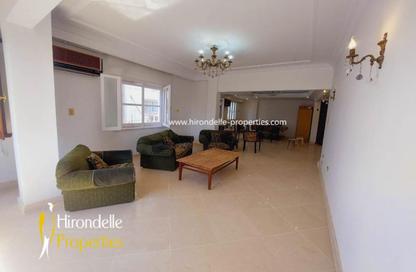 Apartment - 2 Bedrooms - 1 Bathroom for rent in Street 15 - Maadi - Hay El Maadi - Cairo
