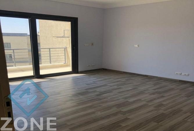 57244707 - Property Image 2