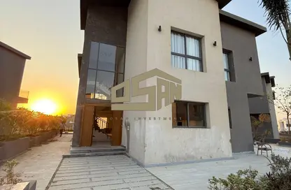 Villa - 5 Bedrooms - 4 Bathrooms for sale in Creek Town - The 1st Settlement - New Cairo City - Cairo