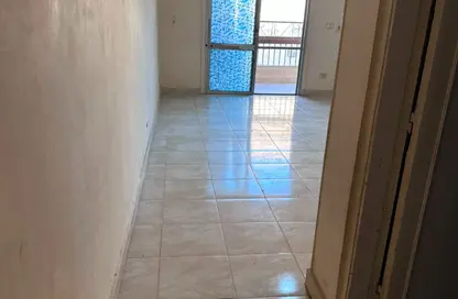 Apartment - 2 Bedrooms - 1 Bathroom for sale in Zahraa Madinat Nasr - Nasr City - Cairo Apartment - 2 Bedrooms - 1 Bathroom for sale in Zahraa Madinat Nasr - Nasr City - Cairo