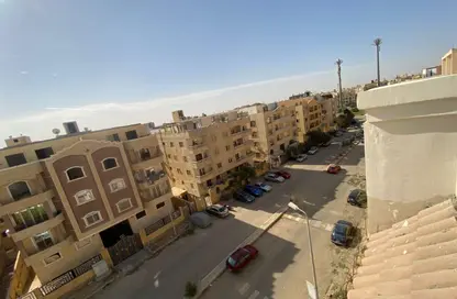 شقة - 3 غرف نوم - 2 حمامات للبيع في الحي السادس عشر - الشيخ زايد - الجيزة