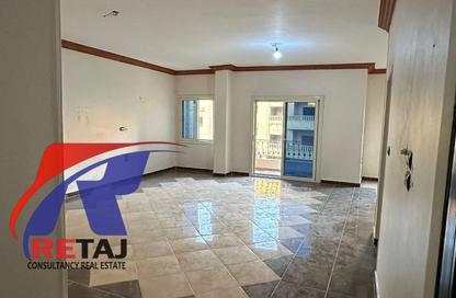 Apartment - 3 - 2 for sale in Al Gezira St. - South Investors Area - New Cairo City - Cairo