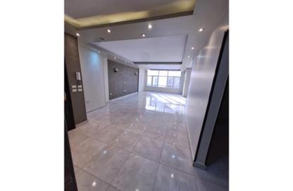 Office Space - 3 Bedrooms - 2 Bathrooms for rent in Zahraa El Maadi - Hay El Maadi - Cairo