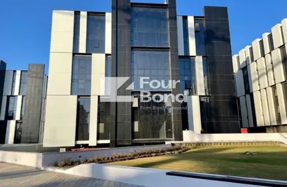 Office Space - Studio - 2 Bathrooms for rent in Hyde Park Business District Mall - South Teseen St. - The 5th Settlement - New Cairo City - Cairo