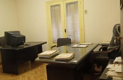 Apartment - 2 Bedrooms - 1 Bathroom for sale in Al Hegaz St. - El Mahkama Square - Heliopolis - Masr El Gedida - Cairo
