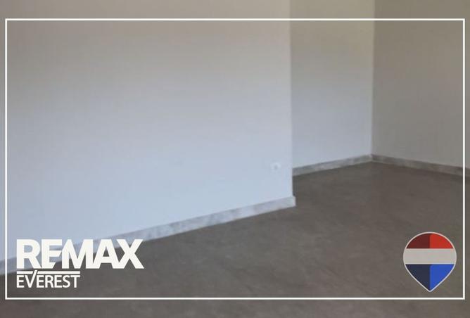 98822283 - Property Image 3