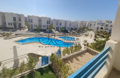شاليه - 3 غرف نوم - 2 حمامات للبيع في ماونتن فيو راس الحكمة - راس الحكمة - الساحل الشمالي
