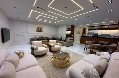 شقة - 3 غرف نوم - 3 حمامات للايجار في الحي الثالث عشر - الشيخ زايد - الجيزة