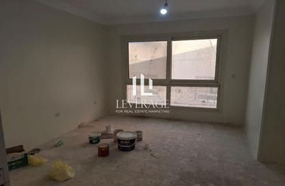 Apartment - 4 Bedrooms - 4 Bathrooms for sale in Al Narges - New Cairo City - Cairo