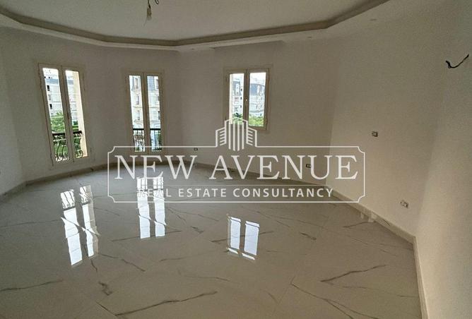 70092312 - Property Image 2