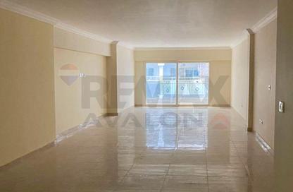 Apartment - 3 Bedrooms - 2 Bathrooms for sale in Grand View - Smouha - Hay Sharq - Alexandria Apartment - 3 Bedrooms - 2 Bathrooms for sale in Grand View - Smouha - Hay Sharq - Alexandria