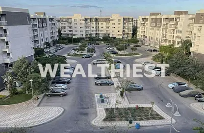 شقة - 3 غرف نوم - 2 حمامات للبيع في B10 - مدينتي - القاهرة