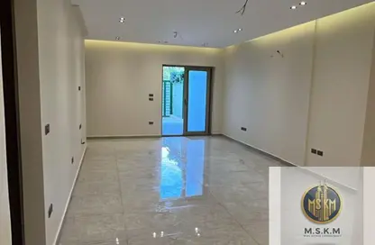 شقة - 3 غرف نوم - 2 حمامات للايجار في جاليريا  مون فالى - المستثمرين الجنوبية - مدينة القاهرة الجديدة - القاهرة