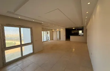 Apartment - 4 Bedrooms - 3 Bathrooms for sale in Hyde Park - New Cairo City - Cairo