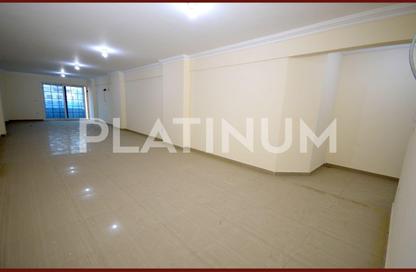 Apartment - 3 Bedrooms - 3 Bathrooms for sale in Omar Lotfy St. - Ibrahimia - Hay Wasat - Alexandria