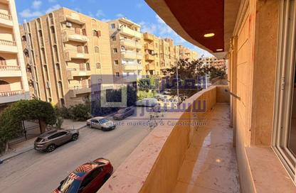 Apartment - 4 Bedrooms - 3 Bathrooms for sale in 3rd District - 6 October City - Giza