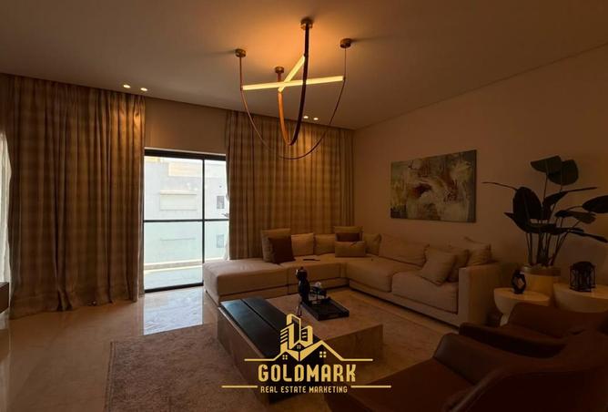 94371100 - Property Main Image