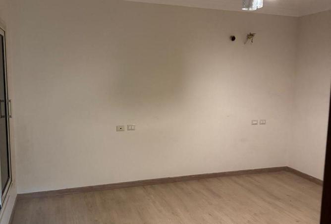 70104074 - صورة العقار 3