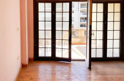 Apartment - 2 Bedrooms - 2 Bathrooms for rent in Mohamed Fawzy Moaz St. - Smouha - Hay Sharq - Alexandria