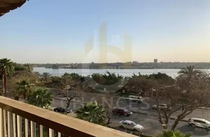 Apartment - 3 Bedrooms - 3 Bathrooms for sale in Cornish El Nile St. - Maadi - Hay El Maadi - Cairo