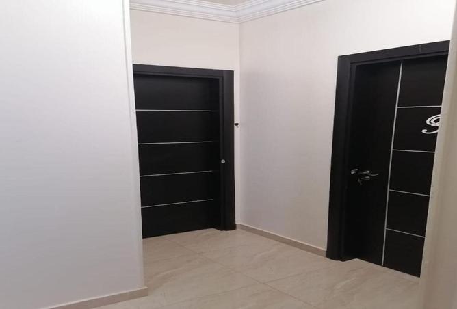 99398730 - Property Image 2