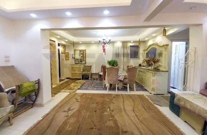 Apartment - 2 - 2 for sale in Mohamed Safwat St. - Kafr Abdo - Roushdy - Hay Sharq - Alexandria