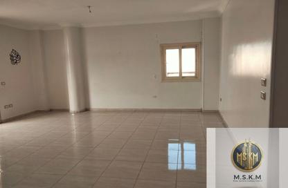 Apartment - 3 Bedrooms - 2 Bathrooms for rent in Mohamed Rahim St. - El Yasmeen 3 - El Yasmeen - New Cairo City - Cairo
