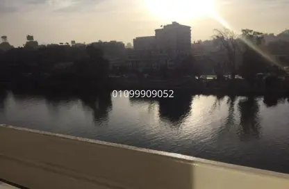 شقة - 4 غرف نوم - 3 حمامات للبيع في شارع محمد مظهر - الزمالك - القاهرة