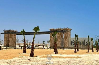 Chalet - 2 Bedrooms - 2 Bathrooms for sale in Ramla - Ras Al Hekma - North Coast