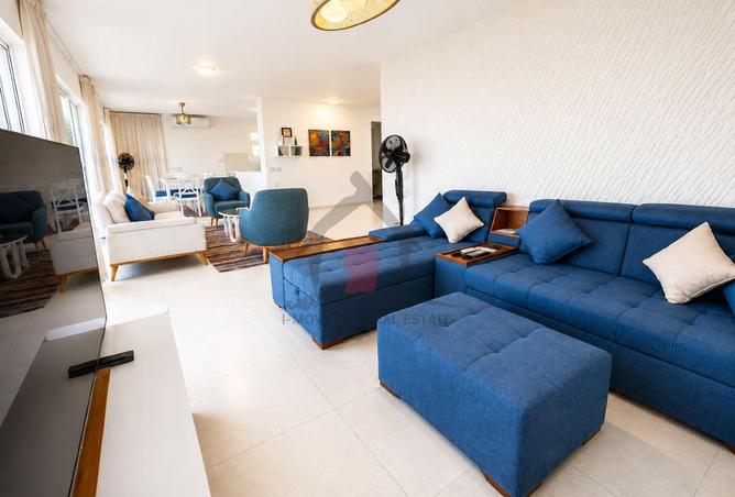 102066923 - Property Image 3