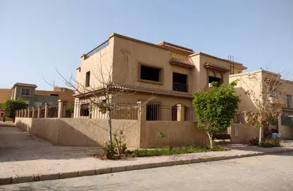 فيلا - 6 غرف نوم - 6 حمامات للبيع في كمبوند ريحانة - طريق الواحات - مدينة 6 أكتوبر - الجيزة