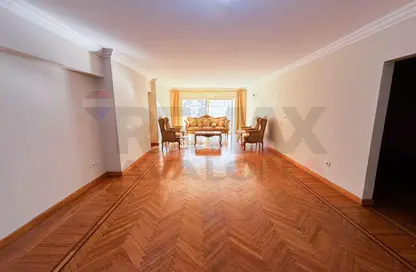 Apartment - 4 Bedrooms - 2 Bathrooms for sale in Grand View - Smouha - Hay Sharq - Alexandria Apartment - 4 Bedrooms - 2 Bathrooms for sale in Grand View - Smouha - Hay Sharq - Alexandria