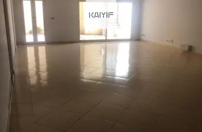 فيلا - 3 غرف نوم - 4 حمامات للايجار في القطامية هايتس - كمبوندات القطامية - القطامية - مدينة القاهرة الجديدة - القاهرة